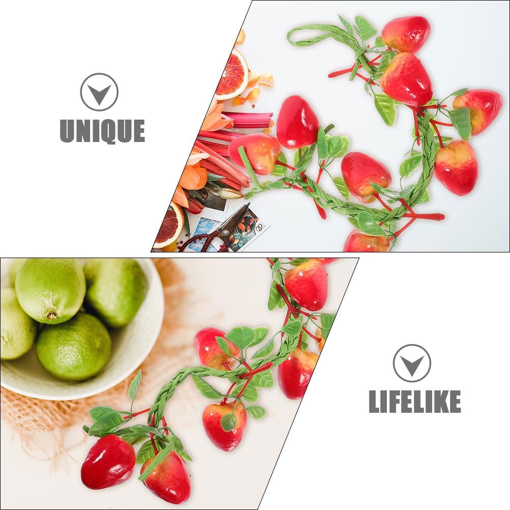 PRETYZOOM Realistic Fake Strawberry Hanging Decor
