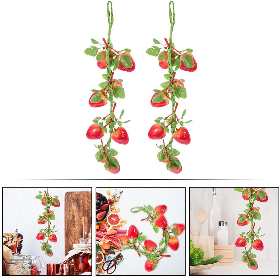 PRETYZOOM Realistic Fake Strawberry Hanging Decor