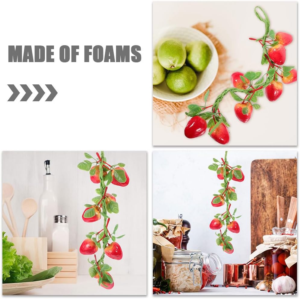 PRETYZOOM Realistic Fake Strawberry Hanging Decor