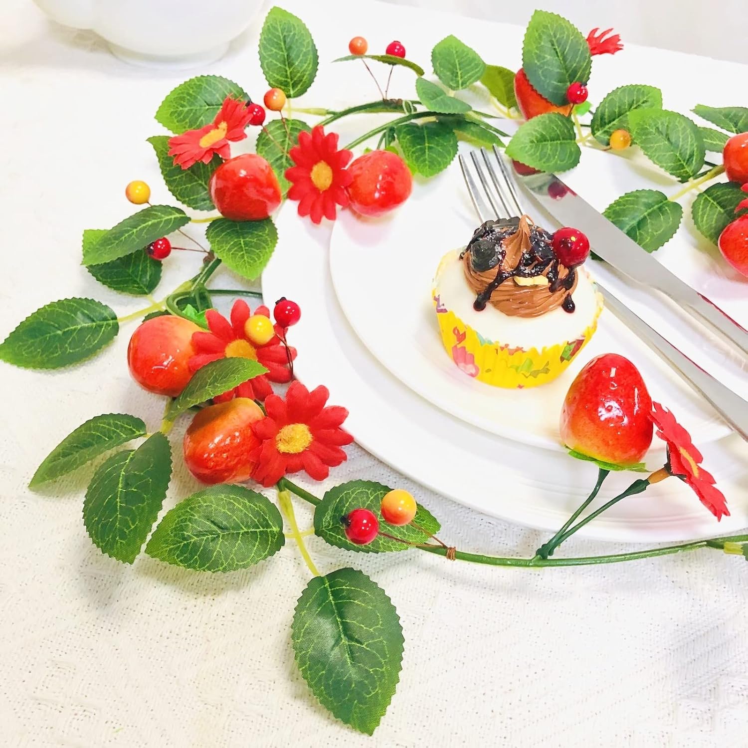 Artificial Strawberry Red Flower Garland for Wedding Home Garden
