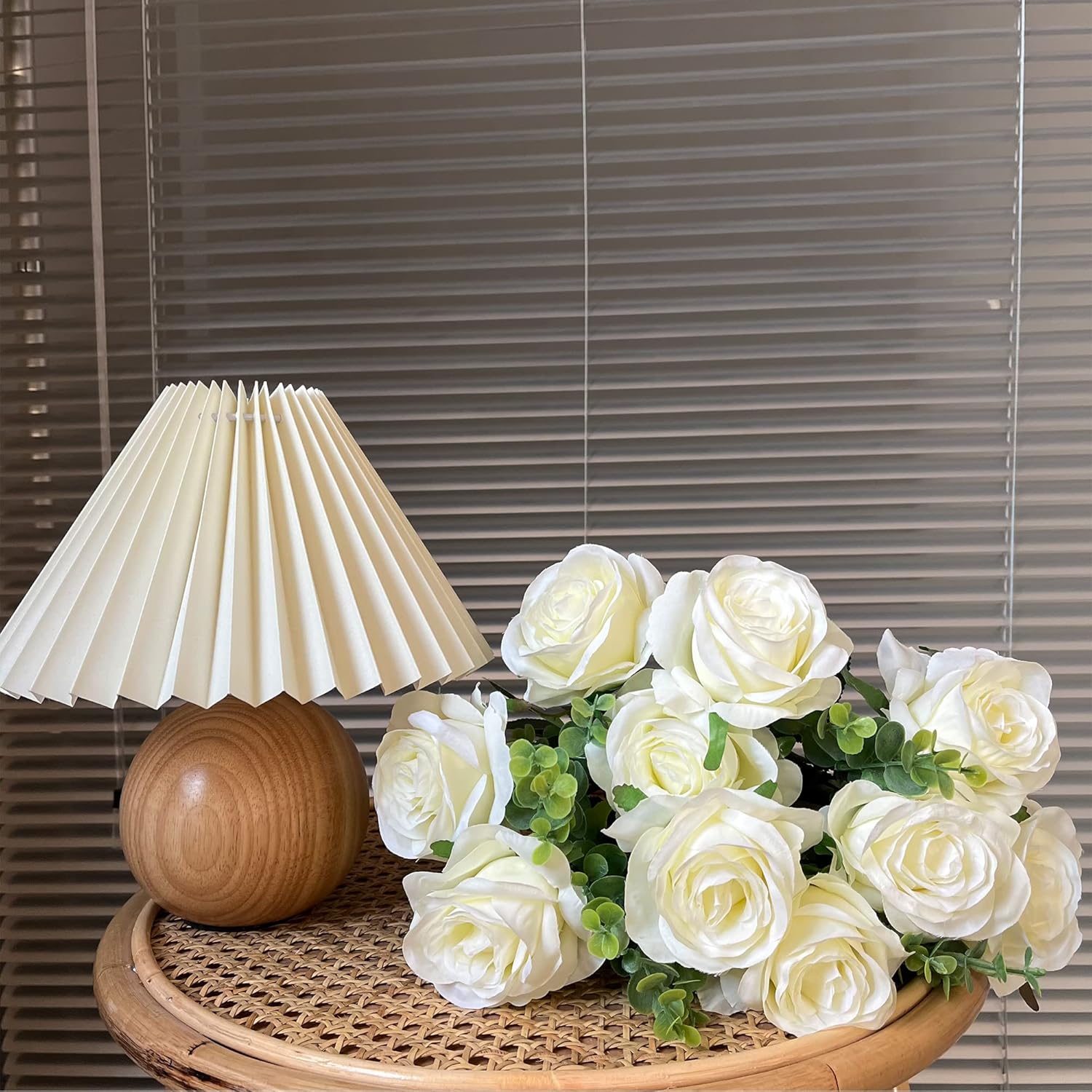 Nubry Artificial Silk White Rose Bouquet 10pcs Lifelike Wedding Decoration