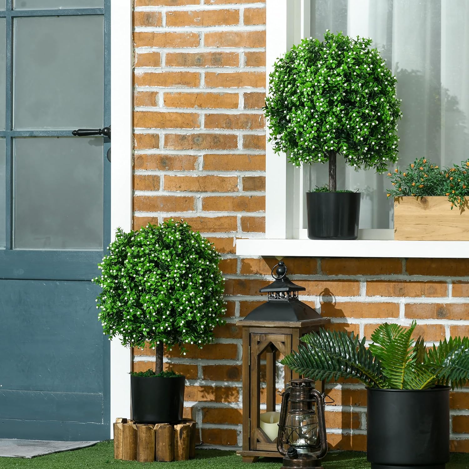 HOMCOM 2 Pack Artificial Boxwood Topiary Trees with Pot